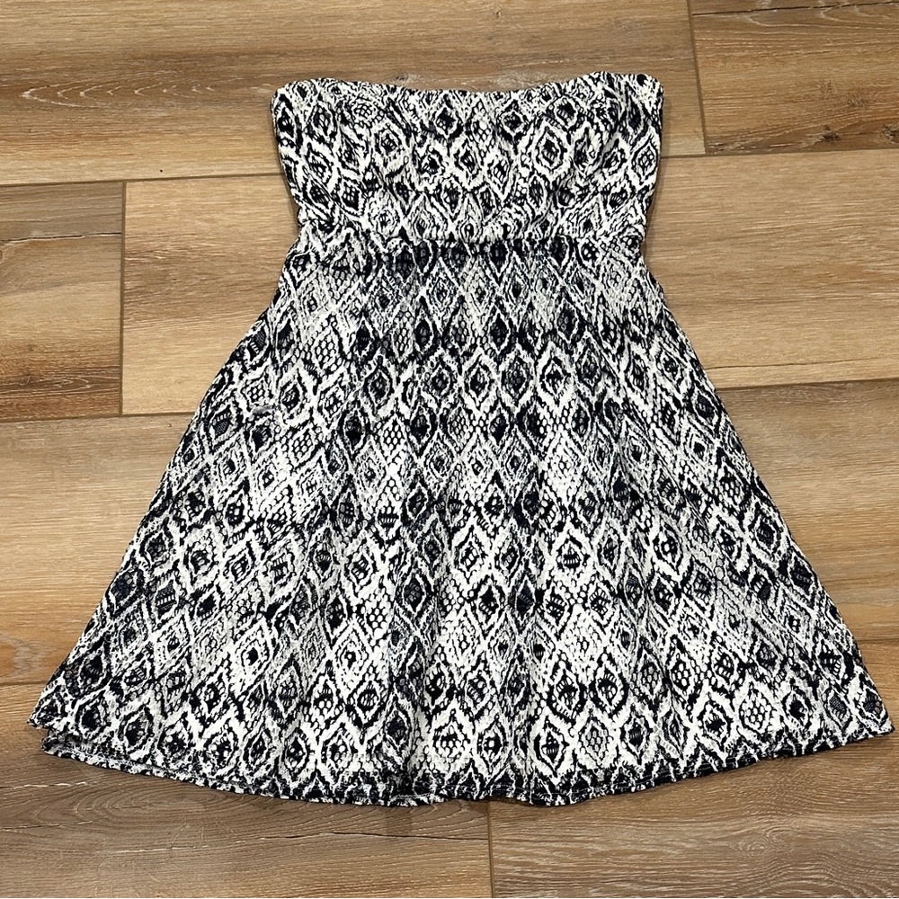 🌈 My Michelle juniors  strapless navy and white lace dress size 1 🌈